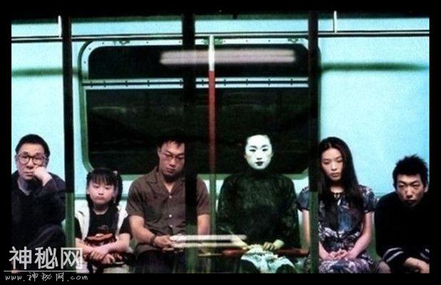 五部好看的恐怖片，敢在深夜一个人看的，都是一条汉子-2.jpg