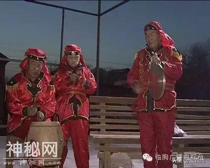 临朐民俗｜临朐非物质文化遗产：张兴马灯-3.jpg