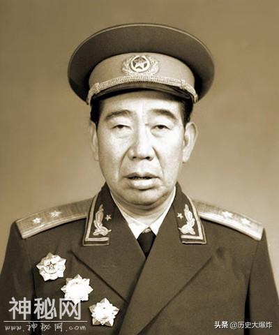 他把农民军带成主力军，把老蒋美械军打得找不着北，后官拜中将-1.jpg