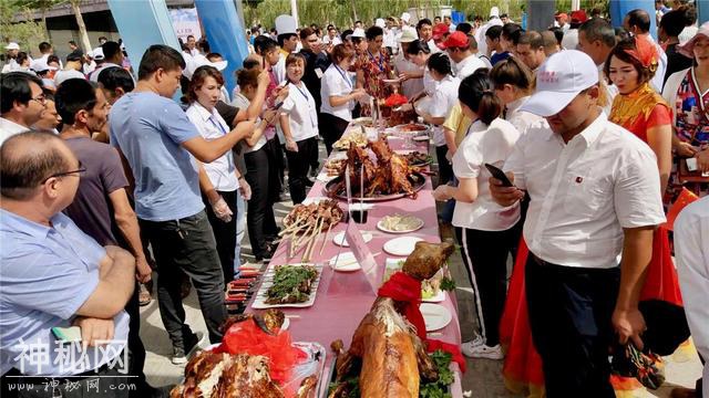 新疆阿瓦提县第七届刀郎美食民俗文化旅游节开幕-1.jpg