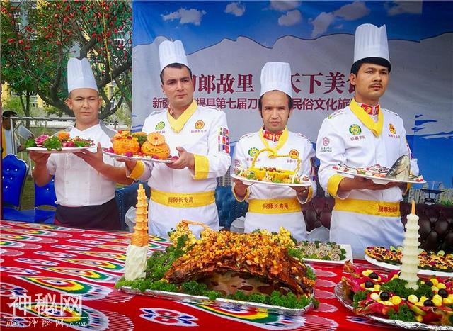 新疆阿瓦提县第七届刀郎美食民俗文化旅游节开幕-3.jpg