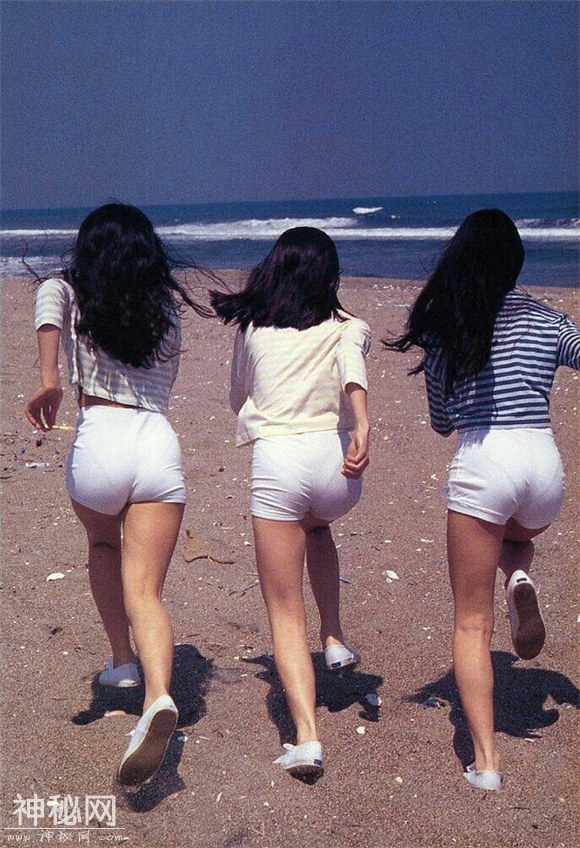 1997年日本女孩罕见老照片：有一现象让人不寒而栗，图5像恐怖片-3.jpg
