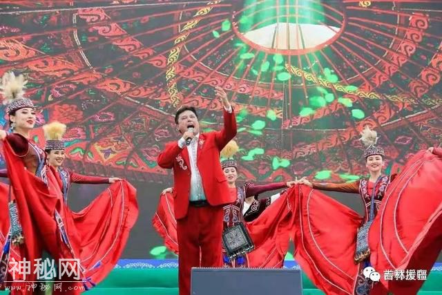 2019年查干湖蒙古族民俗文化旅游节盛大开幕 阿勒泰地区歌舞团倾情助演-4.jpg