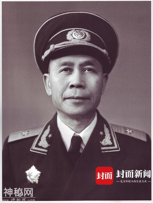 重庆舰历史守护者纪墨：以史之名 致敬“重庆舰人”｜70年70人·人文⑤-5.jpg