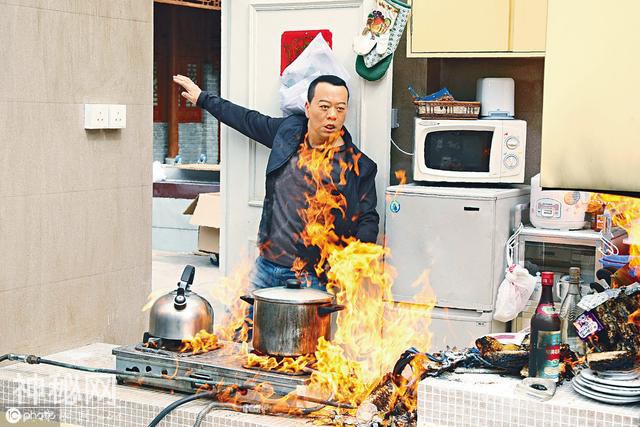 《一屋老友记》：港式“鬼片”不是下饭好剧？只是心理作用在作祟-12.jpg