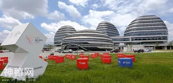 贵阳出现一组“神秘”建筑，外观像飞碟，好有未来感-7.jpg