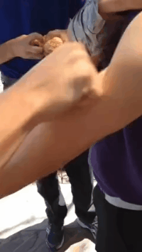 搞笑GIF：我第一眼看到你，我就知道投错胎了-3.jpg
