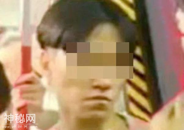 23岁就出来打警察，爸妈怎么教的-2.jpg