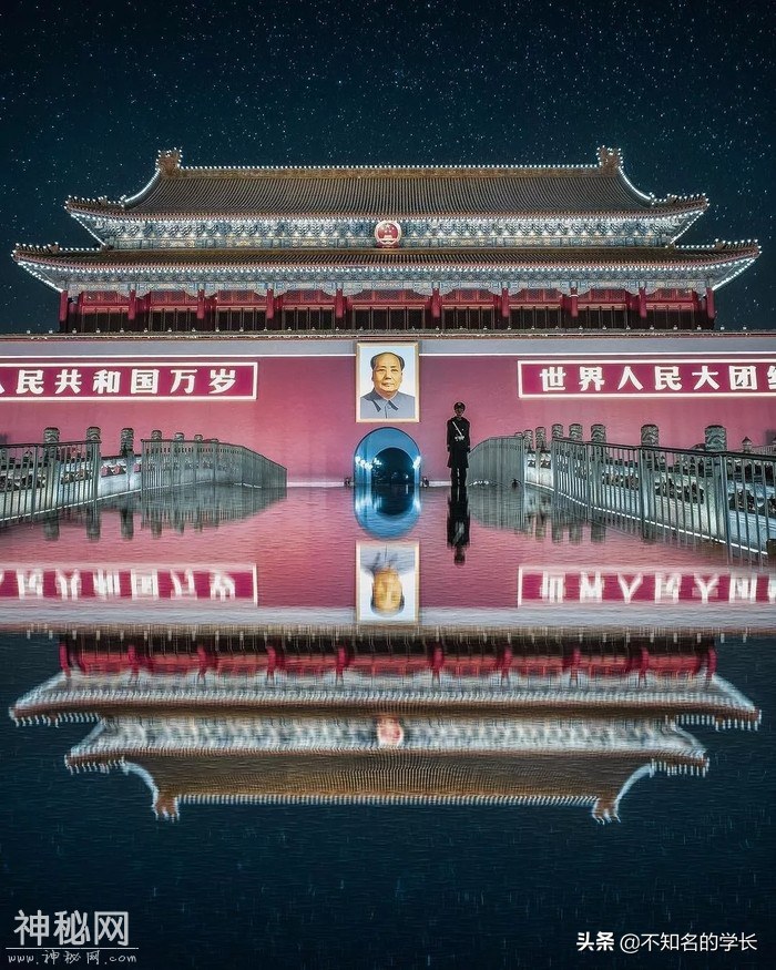 看看大师的作品，头一次有人这样拍北京，天坛好似UFO-1.jpg