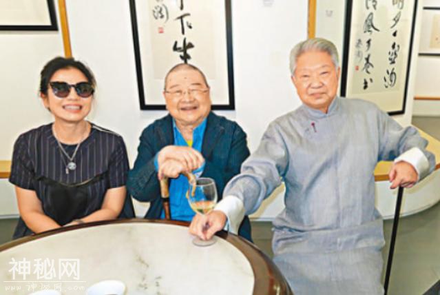 倪匡参加书展，大谈科幻话题，称始终相信外星人的存在-5.jpg