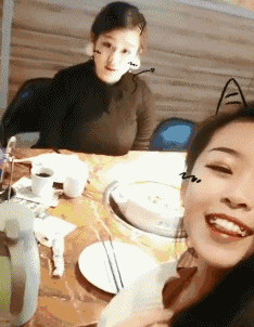 搞笑内涵：你这次做的头发跟她的小泰迪发型一样-4.jpg