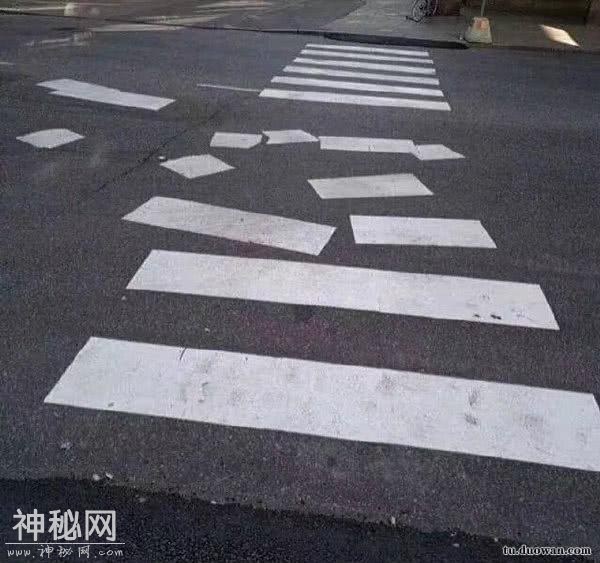 搞笑内涵：我在想，你为啥每天让我吃大葱沾酱-7.jpg