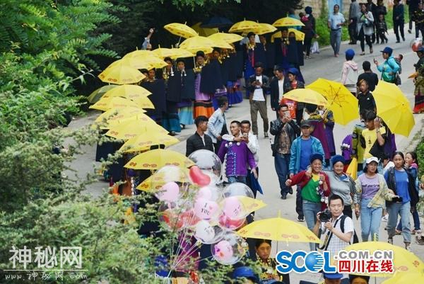 组图：凉山布拖火把节 民俗活动精彩纷呈-8.jpg
