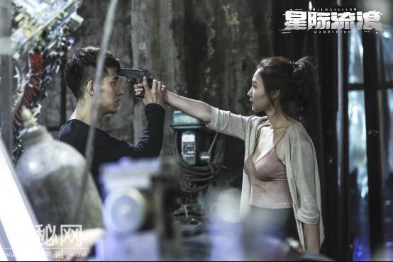 年度硬核科幻电影《星际流浪》定档优酷8.2启航拯救地球-2.jpg