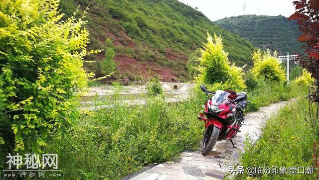 临汾西山吉县屯里小河边，摩旅途中感受黄土高原人文风情-12.jpg