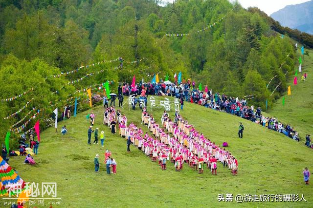 万人齐聚四姑娘山朝山会，共享民俗文化盛宴，比春节还热闹-10.jpg