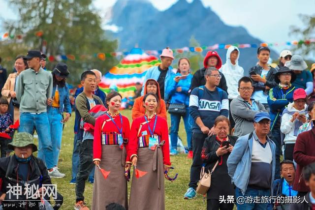 万人齐聚四姑娘山朝山会，共享民俗文化盛宴，比春节还热闹-26.jpg
