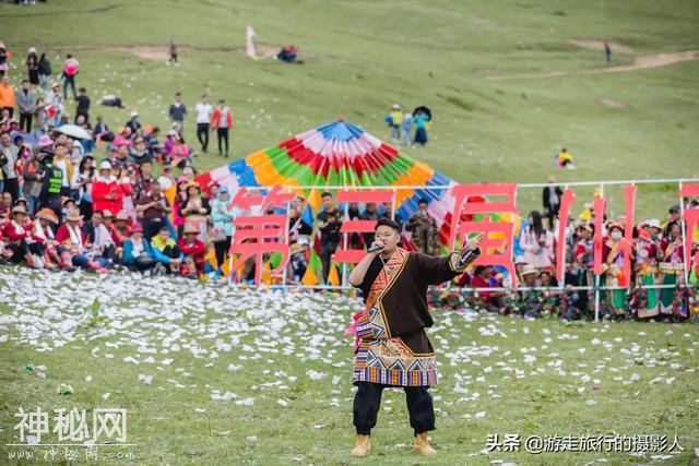 万人齐聚四姑娘山朝山会，共享民俗文化盛宴，比春节还热闹-24.jpg