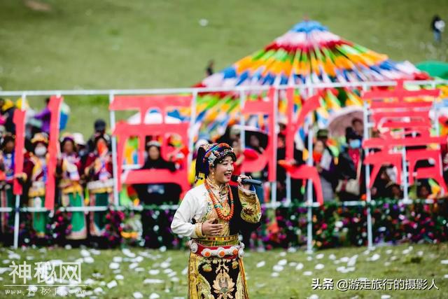万人齐聚四姑娘山朝山会，共享民俗文化盛宴，比春节还热闹-25.jpg