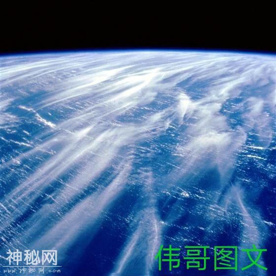 月球上是否存在神秘外星生命-1.jpg