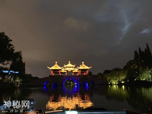 “扬州月”为主题营造诗意和人文气息 全新瘦西湖夜游线路秀美亮相-1.jpg