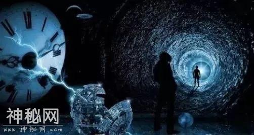 梦是平行宇宙的通道？人在做梦时，看到的可能是另一个世界的自己-3.jpg