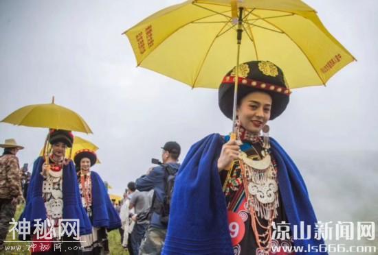 高山彝人的另一个狂欢节③ 神秘又庄重的“约纱茨”传承彝族传统民俗-9.jpg