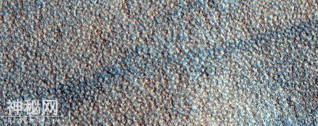 小行星撞击引发300米高海啸，巨浪冲击火星形成独特“拇指指纹”-6.jpg