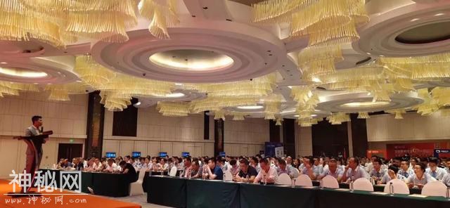热烈祝贺第三届中国大健康养生产业海峡论坛在福建泉州举行-17.jpg