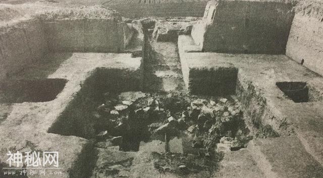 先秦时期中山国古墓发掘现场：帝王墓地是这样的-3.jpg