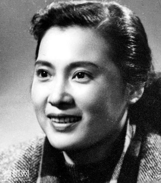 美人不迟暮：即便婚姻不幸，身患绝症，但98岁秦怡依然笑对人生-6.jpg