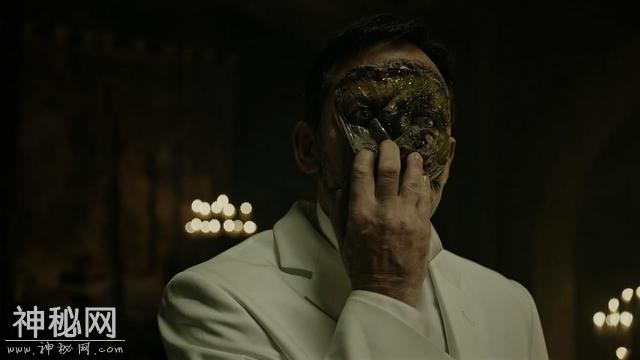 一部叙事风格独特的恐怖片，视觉效果出奇制胜-10.jpg