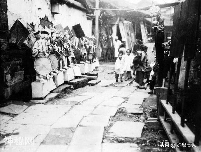 四川老照片：民国初年川南农村的丧葬风俗-2.jpg