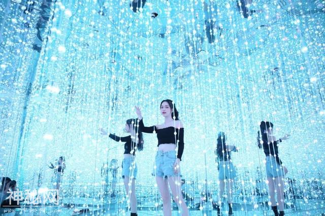 火爆抖音、刷爆1000w人、网红打卡首选的遇光星球...-15.jpg