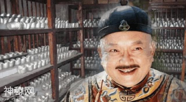 和珅的10亿白银相当于清朝15年收入，为何嘉庆一年就花没了？-1.jpg