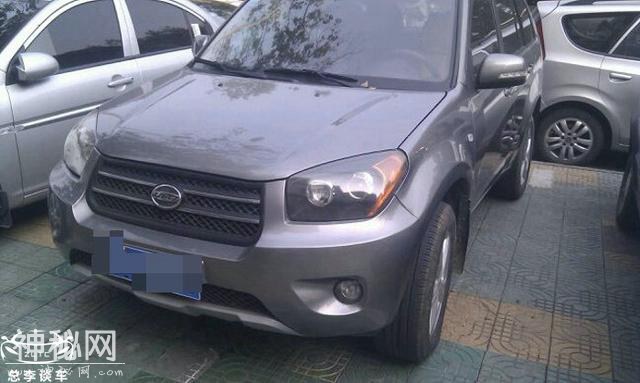 外形像丰田RAV4，车标却是UFO，这款国产车您未必见过-1.jpg