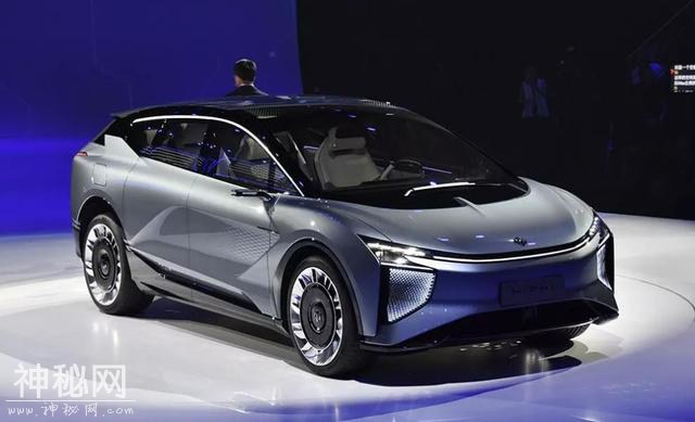 又一全新纯电品牌诞生，新车比特斯拉科幻，续航600km+，3.9s破百-3.jpg