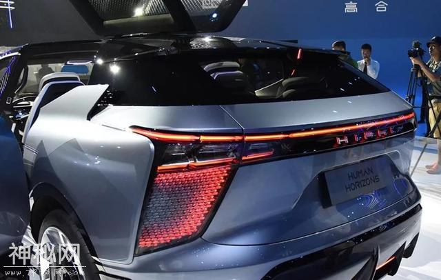 又一全新纯电品牌诞生，新车比特斯拉科幻，续航600km+，3.9s破百-10.jpg