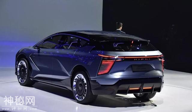 又一全新纯电品牌诞生，新车比特斯拉科幻，续航600km+，3.9s破百-24.jpg