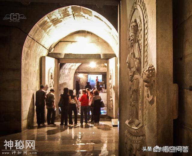 实地探秘中国历史最后一位皇帝光绪的地下宫殿，无奈也被盗墓-1.jpg