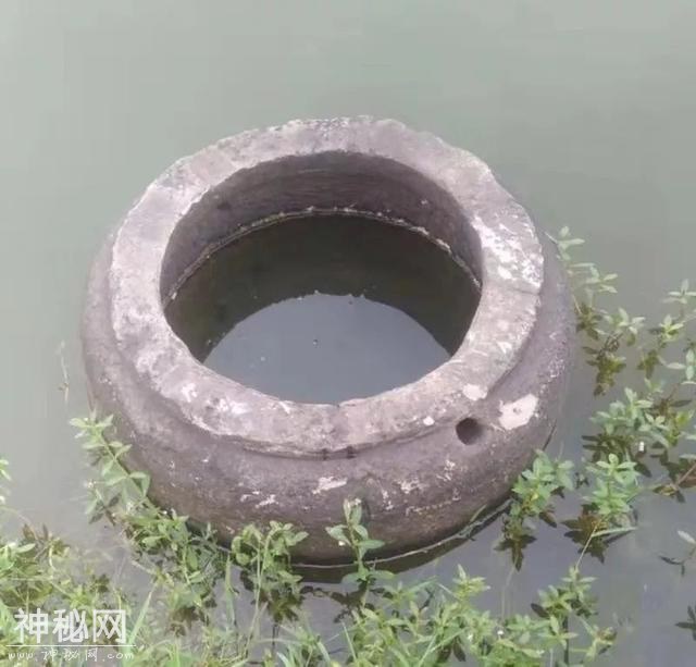 唐宋文物被挖掘机偷走，竟然是拿回家养花-1.jpg