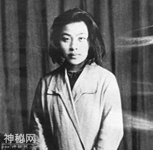 知名女作家自称李自成后裔，拿出文物为证，学者：千真万确的事实-1.jpg