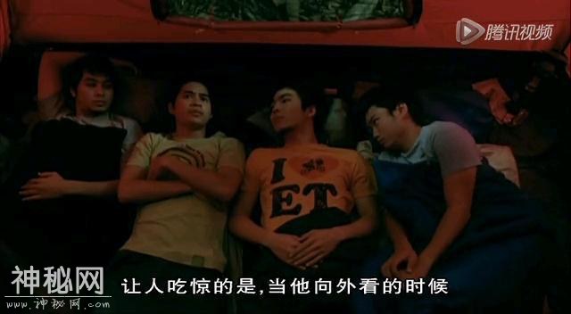 恐怖电影推荐第一夜：由几个故事组成的恐怖片（一）-29.jpg