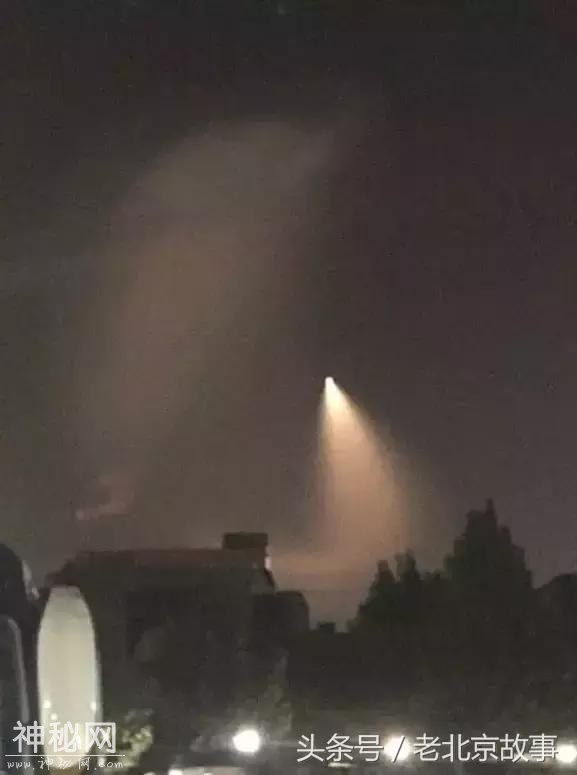 又来！昨晚北京夜空再次出现“不明飞行物”！-5.jpg