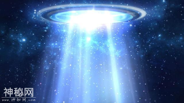 美国佛罗里达上空出现UFO？看来中国设备，又让美国民众受了惊-1.jpg