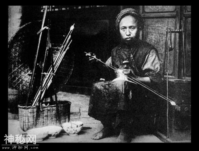 你可还记得当年街头巷尾的那些老行当（记录历史的老照片）-10.jpg