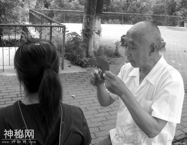 你可还记得当年街头巷尾的那些老行当（记录历史的老照片）-29.jpg