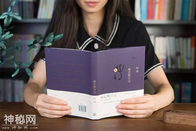 这个文坛奇人，笔下藏着侠道人生，让王朔、陈丹青、莫言都推崇备至-12.jpg