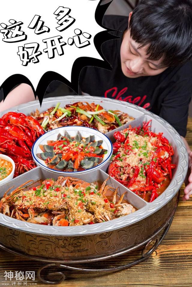 等了30天，“天台烧烤”复出了，连UFO同款虾蟹飞碟也来了…-10.jpg