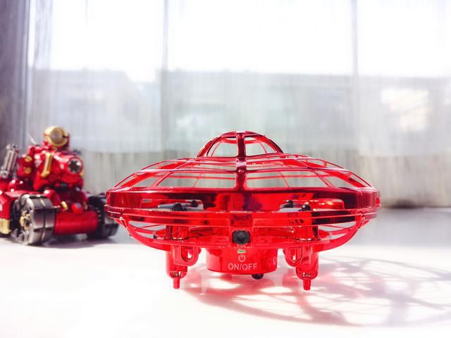 原来专注力还可以这么培养，试试UDrone意念UFO解锁新技能-8.jpg